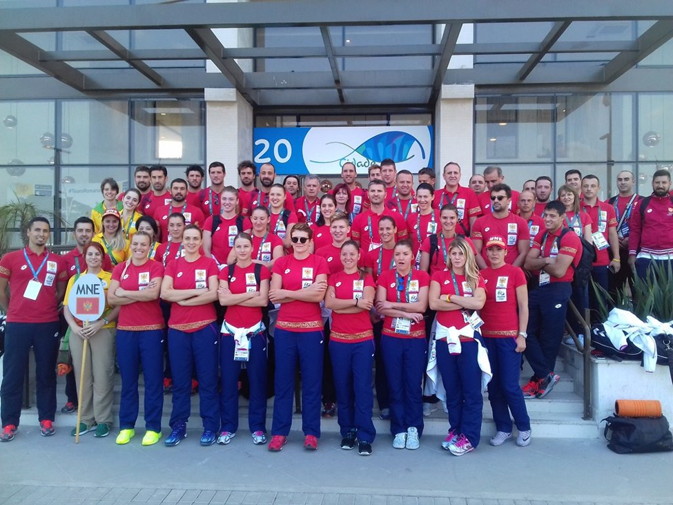 U Olimpijskom selu od danas se i zvanično vijori crnogorska zasstavapng